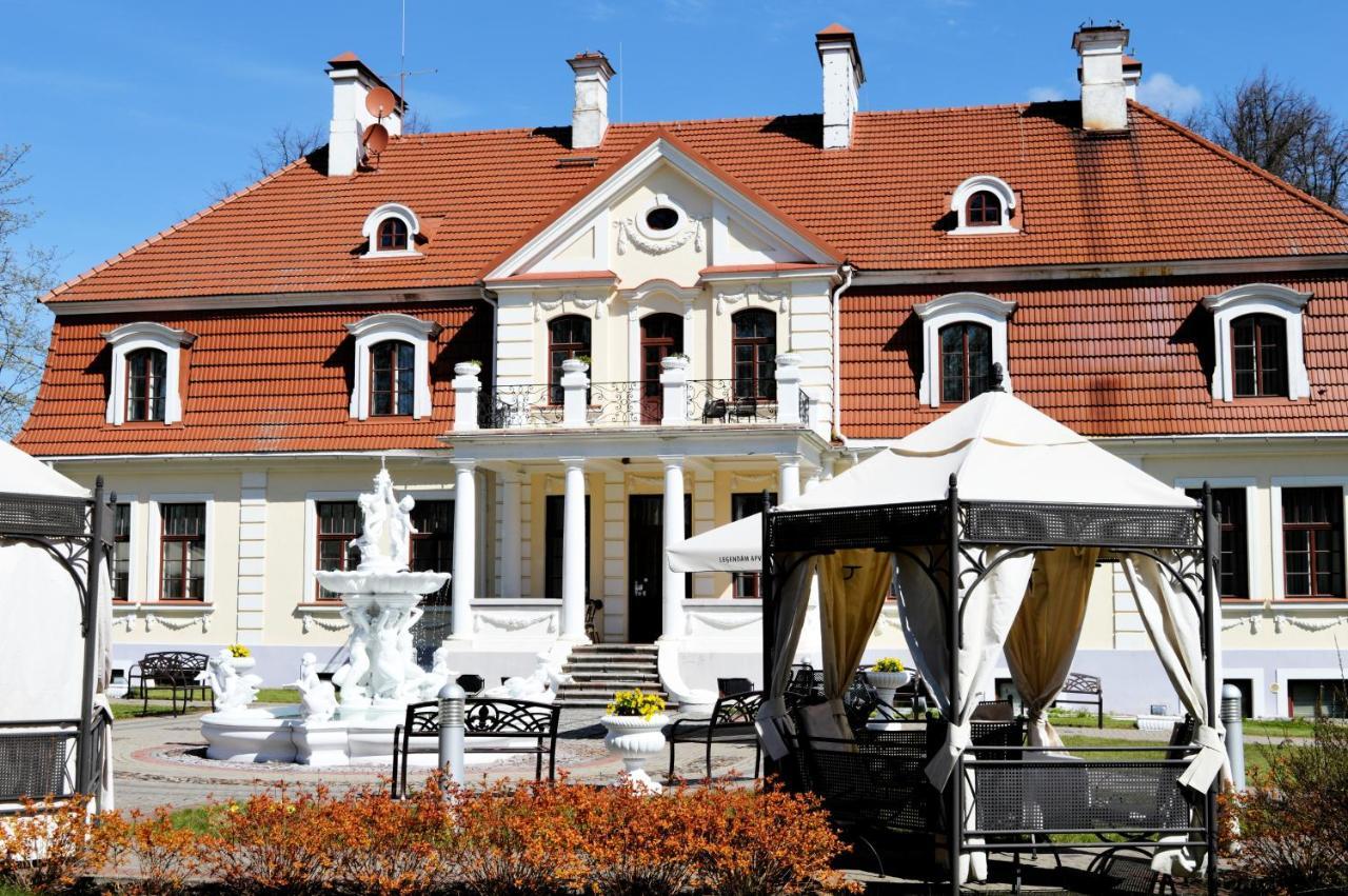 Отель Sventes Muiza Экстерьер фото
