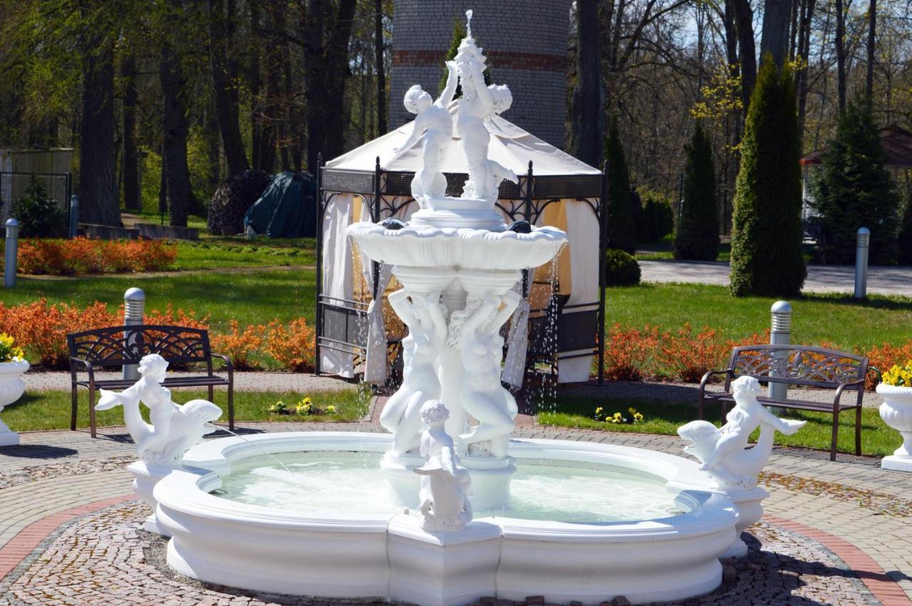Отель Sventes Muiza Экстерьер фото