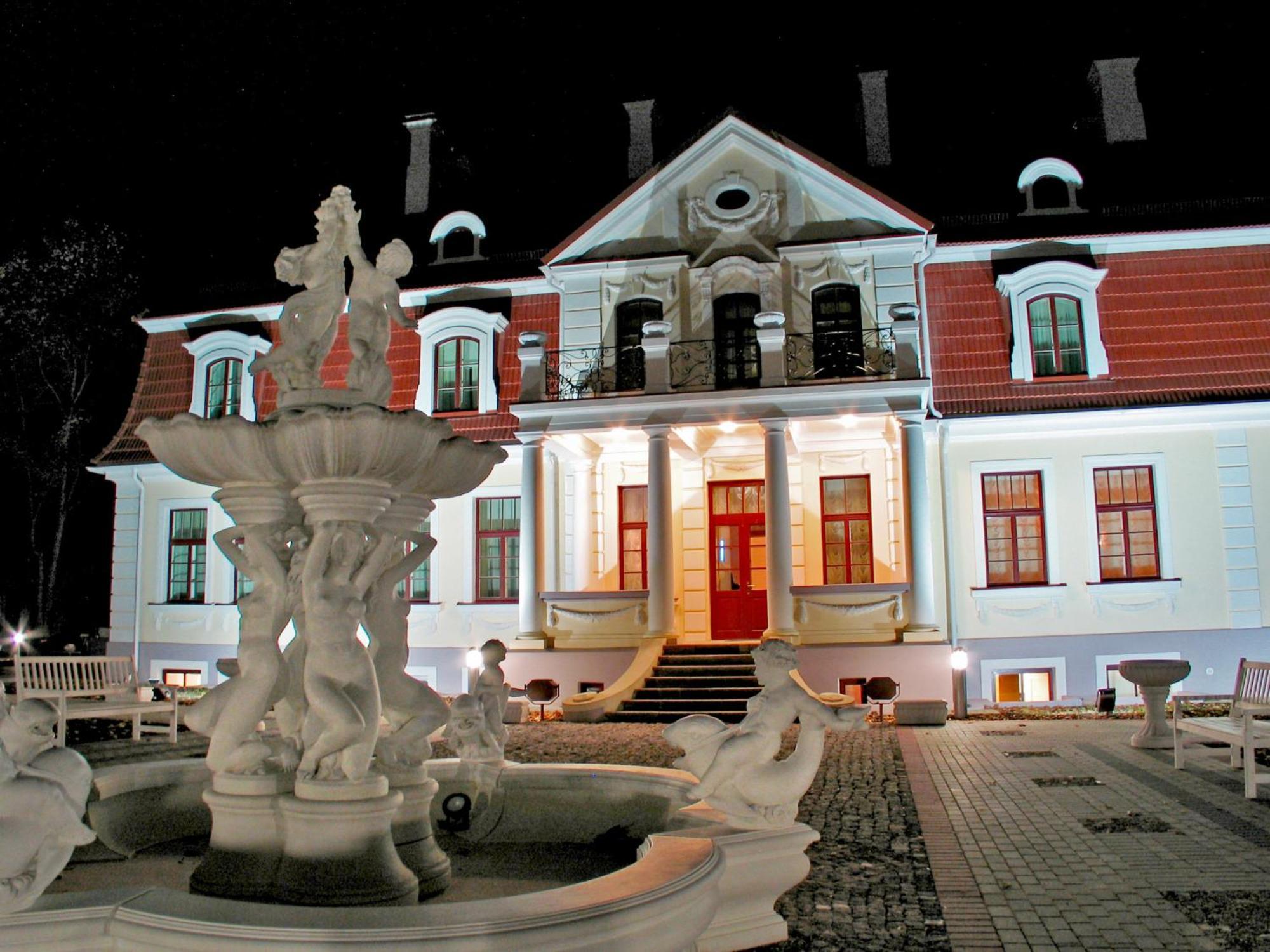Отель Sventes Muiza Экстерьер фото