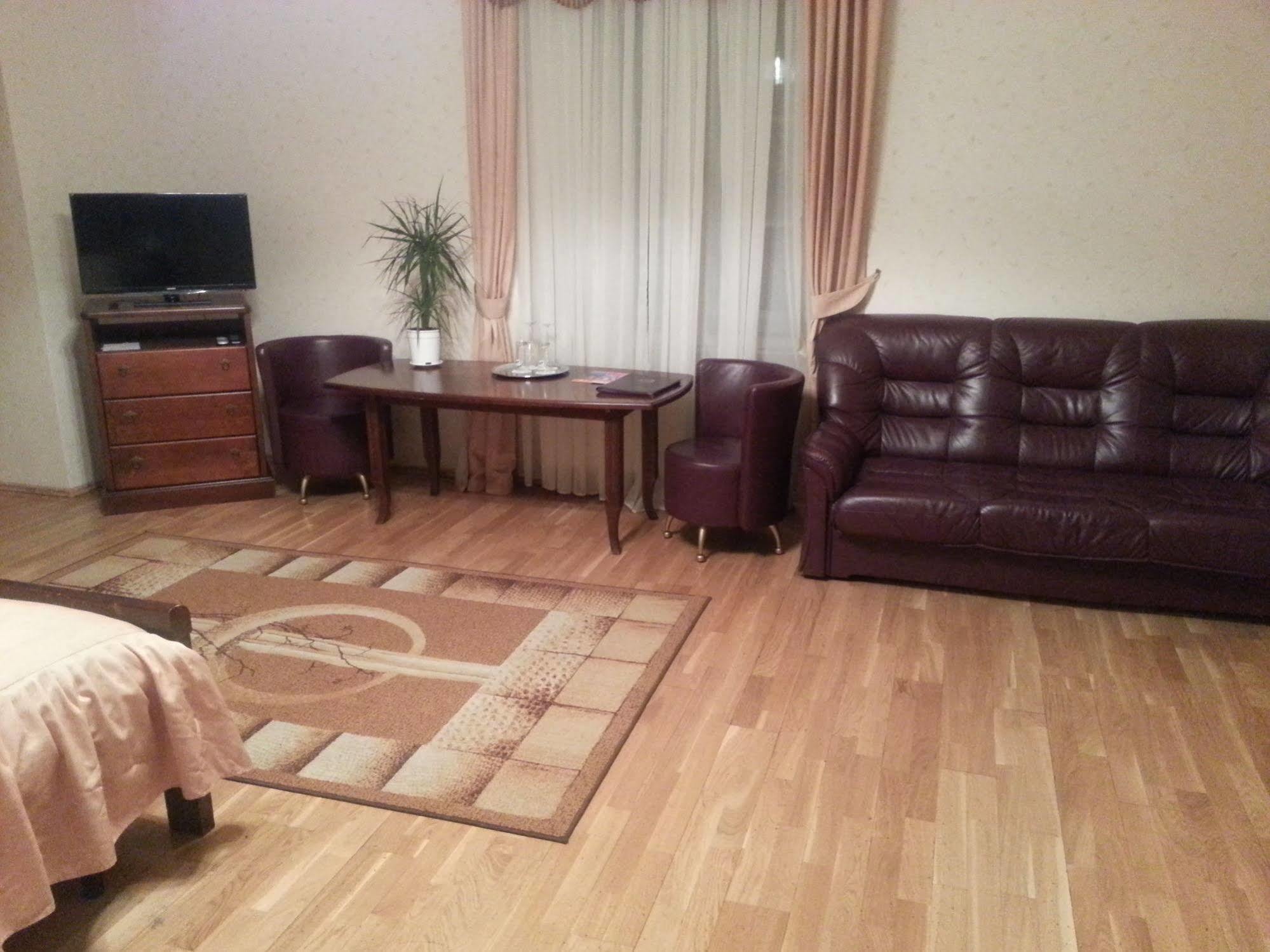 Отель Sventes Muiza Экстерьер фото